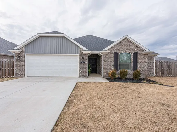 377 W Tyler Rd, Farmington, AR 72730