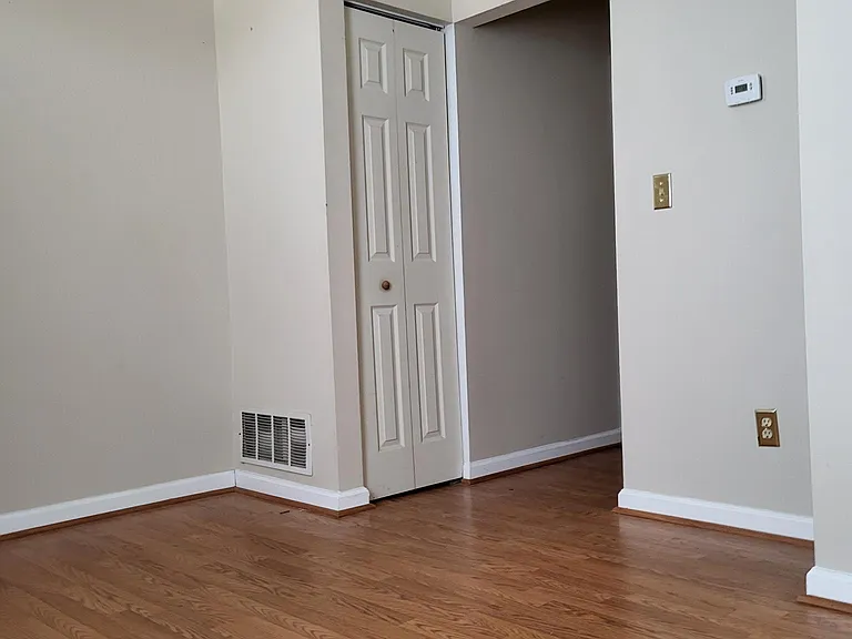 27 N Eden St — Photo 4