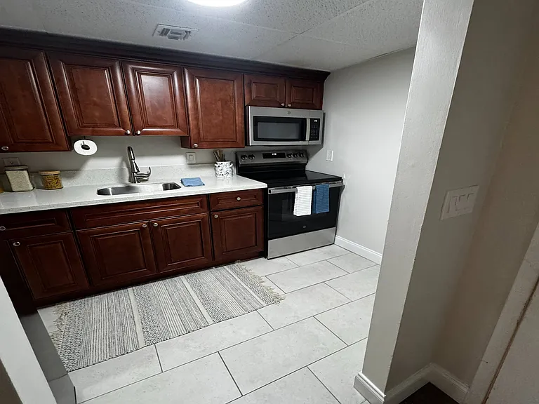 Aventine at Skylyn Apartments — Photo 11
