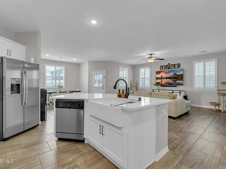 12316 Desert Path Ct — Photo 7