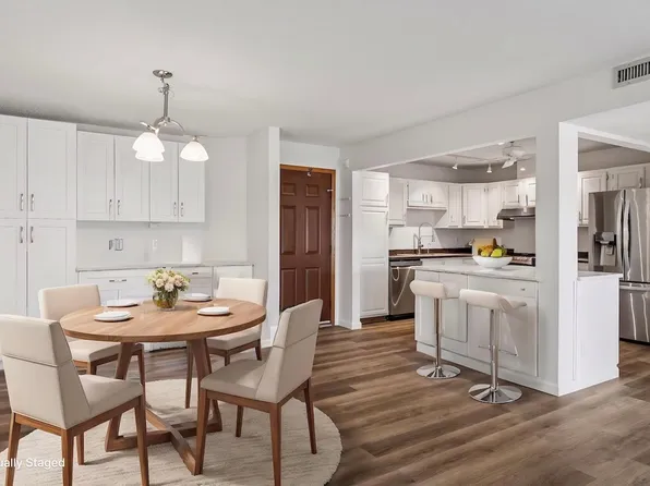 4465 Trenton Ln N APT 302, Plymouth, MN 55442