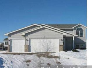 1475 Marigold Dr, Cambridge, MN 55008
