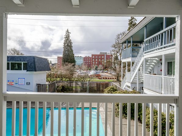 1445 SW A Ave #16