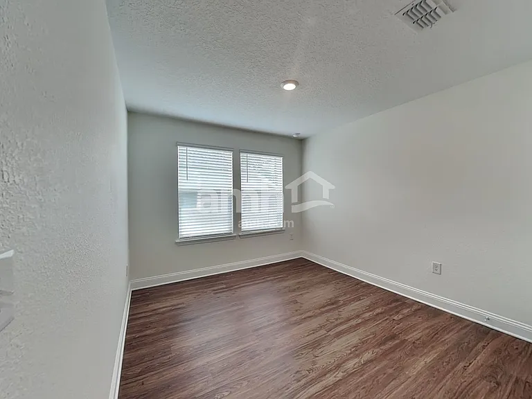 2986 Hill Valley Ln — Photo 13