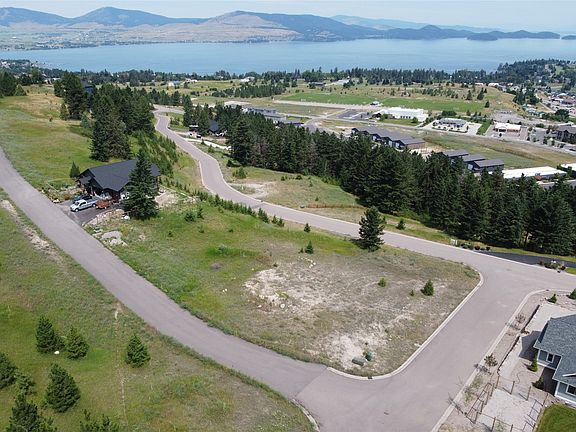 2nd image of 41 S Lake Dr