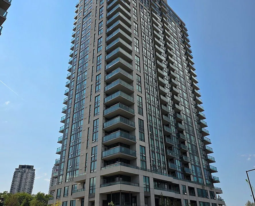 88 Grangeway Ave #1006