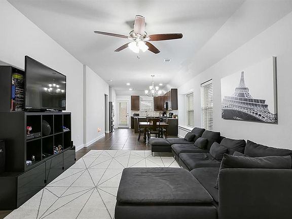 4th image of 12321 Murano Dr