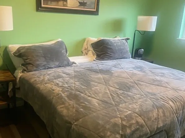 1036 G St #1/2, Anchorage, AK 99501