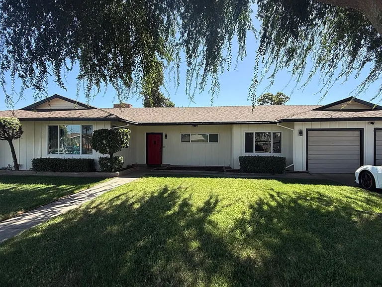 72 S Waukesha St — Photo 1