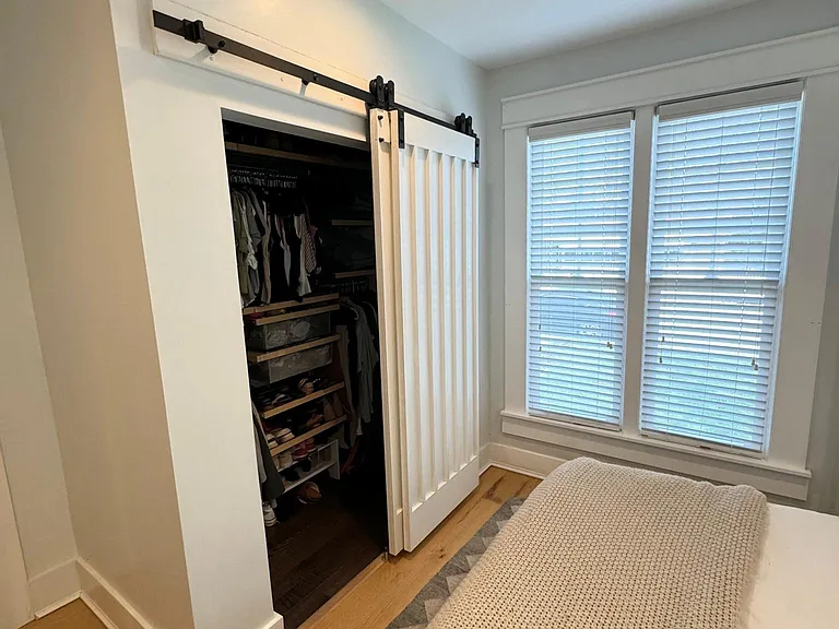 2215 Lindell Ave — Photo 8