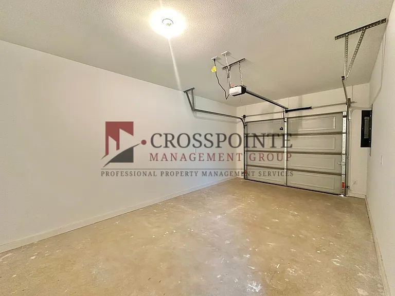 3 Bedroom 2.5 Bathroom Townhomes At Villa Rosa! Now Offering 1/2 Off First Full Months Rent! — Photo 28
