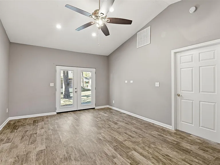3424 Balboa Cir #48 — Photo 6