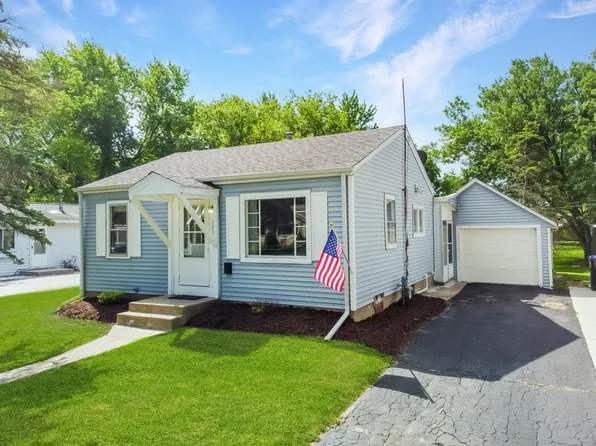 505 W Geneva St, Elkhorn, WI 53121