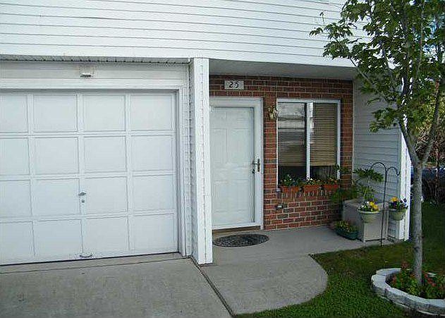 1st image of 25 Bianca Ct