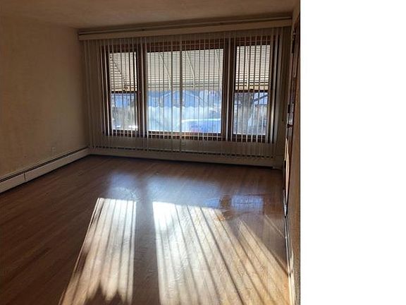 3rd image of 13925 S Wentworth Ave APT 2