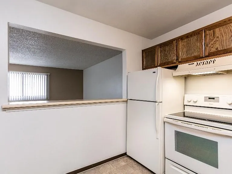 Foxhill Apartments — Photo 19