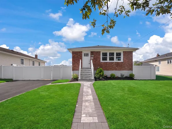 3280 Elliott Boulevard, Oceanside, NY 11572