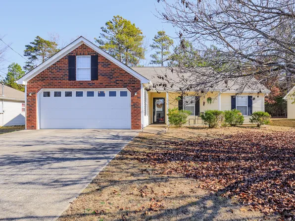 122 Colony Cir, Fort Oglethorpe, GA 30742
