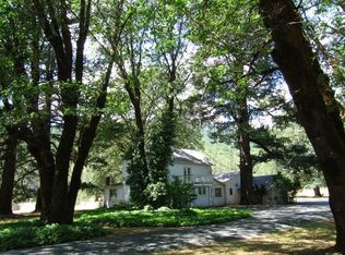 6135 W Evans Creek Rd, Rogue River, OR 97537