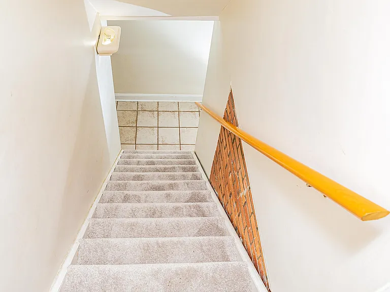 657 Montclair Dr — Photo 19