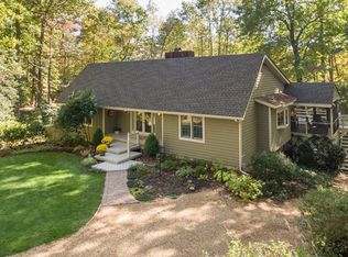 527 Glebe Rd, Irvington, VA 22480