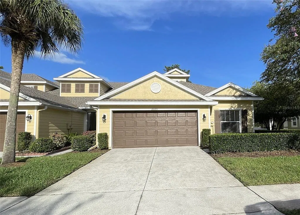 3 bed, 2.5 bath, 1637 sqft, $2,200 — Photo 1