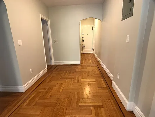 Rented by Sovereign Associates | media 18