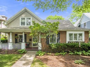 116 S Sleight St, Naperville, IL 60540