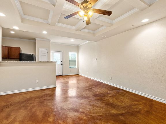 4th image of 4936 Flipper Dr