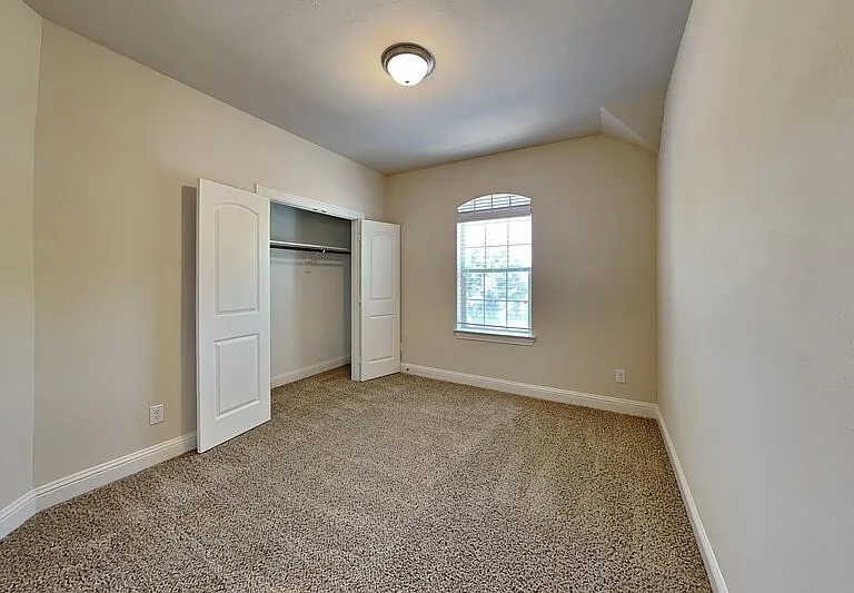 3006 Knightsbridge Ln — Photo 13