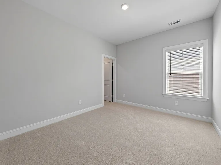 1029 Constellation Cir — Photo 32
