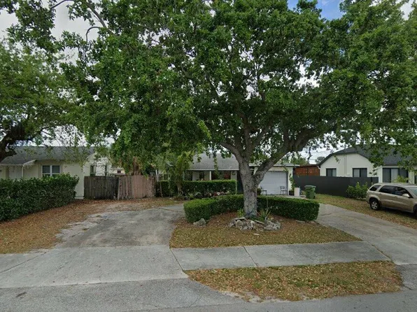 3805 Corrigan Court, Palm Springs, FL 33461