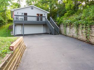 7936 Greendale Dr, Burlington, WI 53105