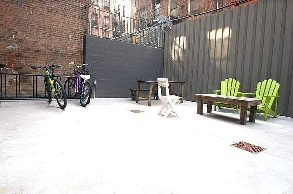 Rented by REAL New York | media 17