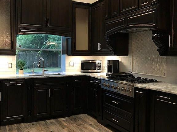 3rd image of 13810 Double Pine Dr