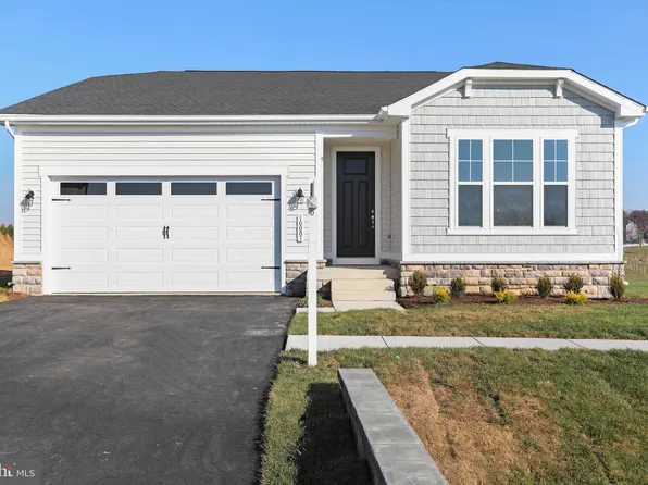 10001 Wilkes Ln, Williamsport, MD 21795