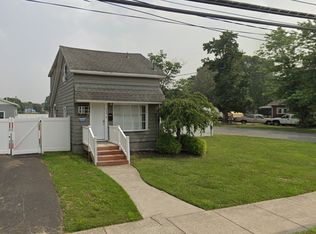 220 Ellis St, Glassboro, NJ 08028