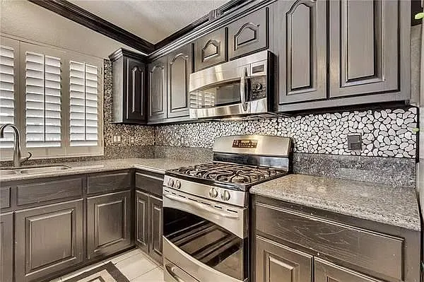 1209 Wind Ridge Dr — Photo 29