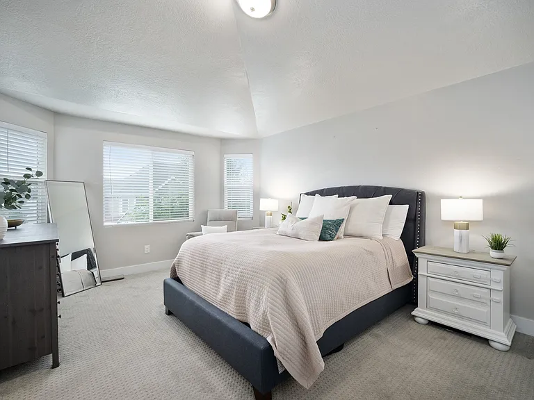 707 W Ridgeline Dr — Photo 8