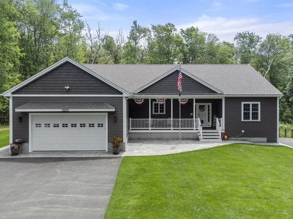 256 Chocolog Rd, Uxbridge, MA 01569