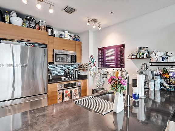5th image of 3301 NE 1st Ave APT H2405