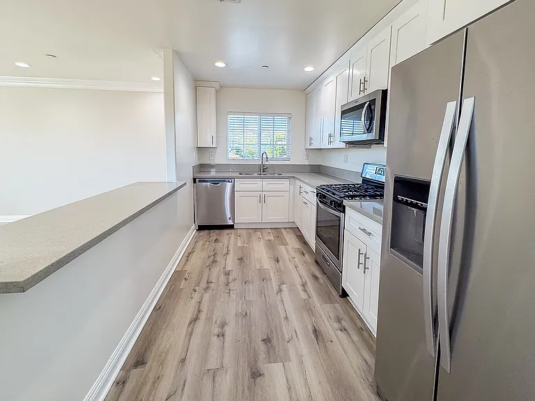 7923 Ledge Ave — Photo 7