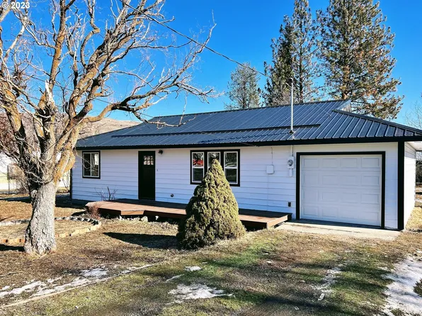 203 N Whipple St, Wallowa, OR 97885