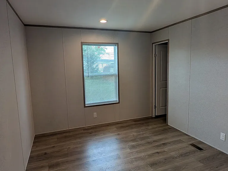 Lawndale Estates — Photo 30