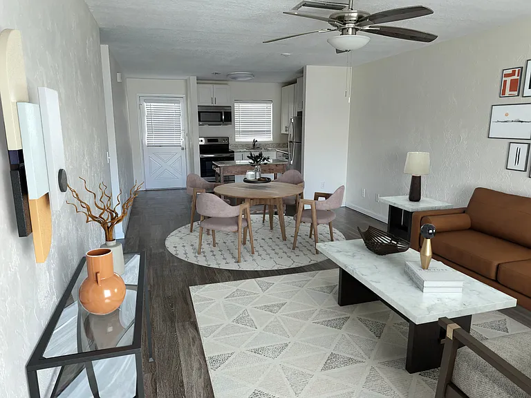 Beachside Apartments — Photo 40