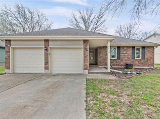 1808 NW 4th St, Blue Springs, MO 64014