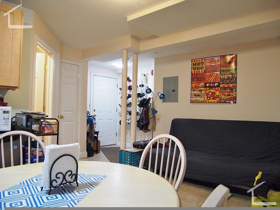 2nd image of 881 Huntington Ave #G3pb