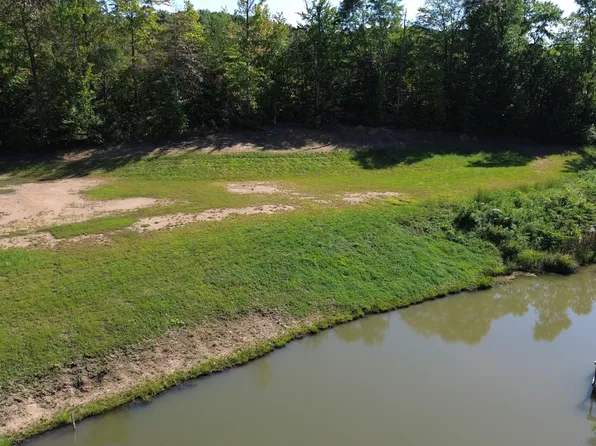 9999 Ashley Acres Dr, Corbin, KY 40701