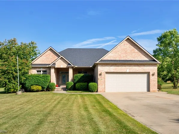5269 Ledge Rock Dr, Rootstown, OH 44272