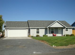 5502 Crystal Springs Dr NE, Moses Lake, WA 98837